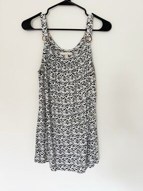 Banana Republic Large Black White Geometric Pattern Tank Top Ring Strap Detail